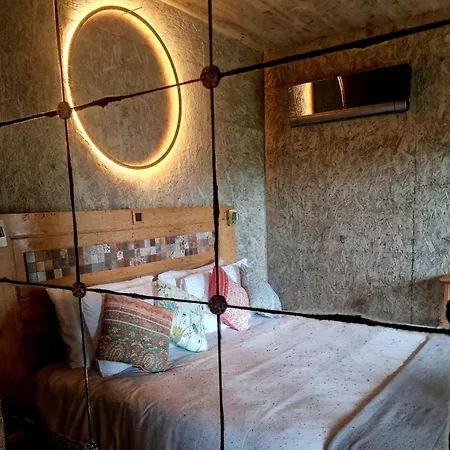 Lodge Solar Dos Limas Criacao Velha