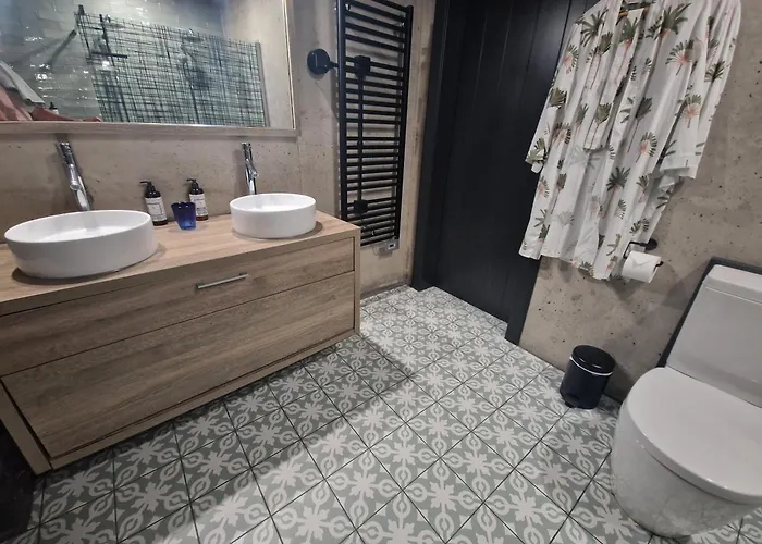 Lodge Solar Dos Limas Criacao Velha